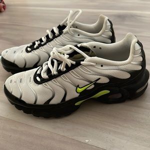 Women’s Nike Air Max